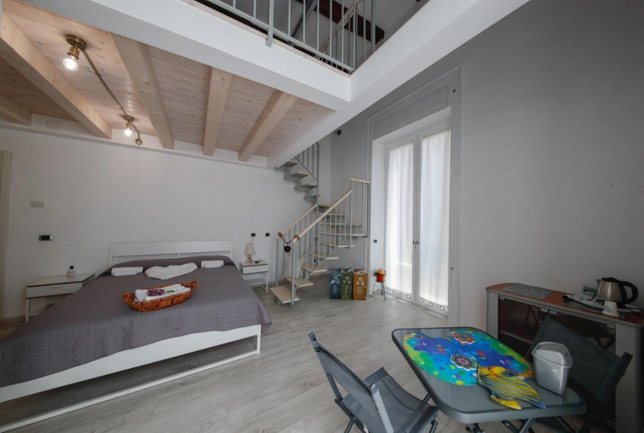 Bed And Breakfast I 7 Venti- 7 Winds Napoli Bagian luar foto