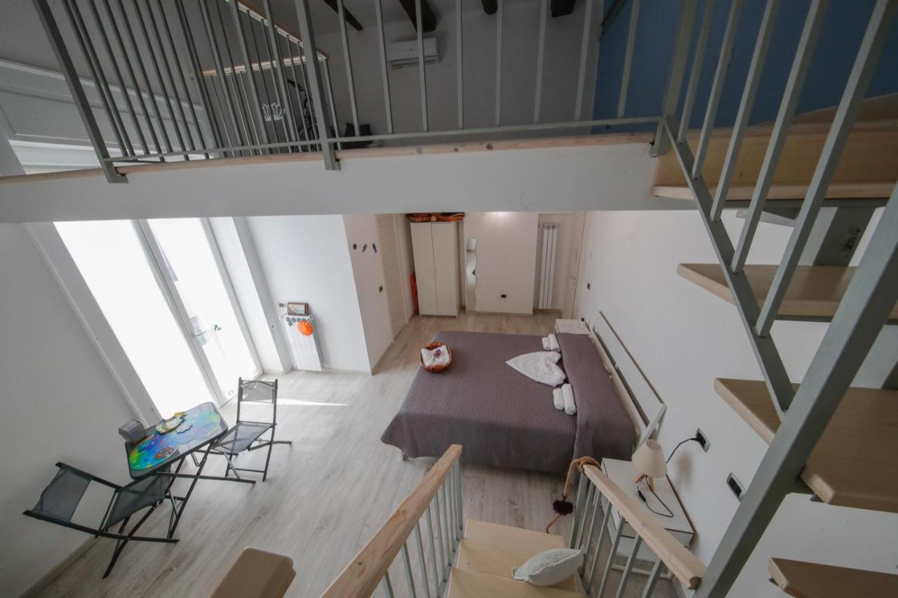 Bed And Breakfast I 7 Venti- 7 Winds Napoli Bagian luar foto