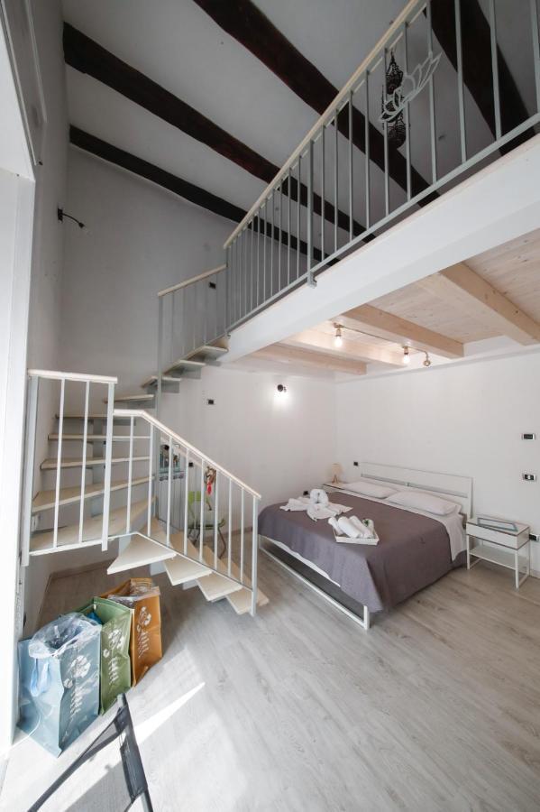 Bed And Breakfast I 7 Venti- 7 Winds Napoli Bagian luar foto