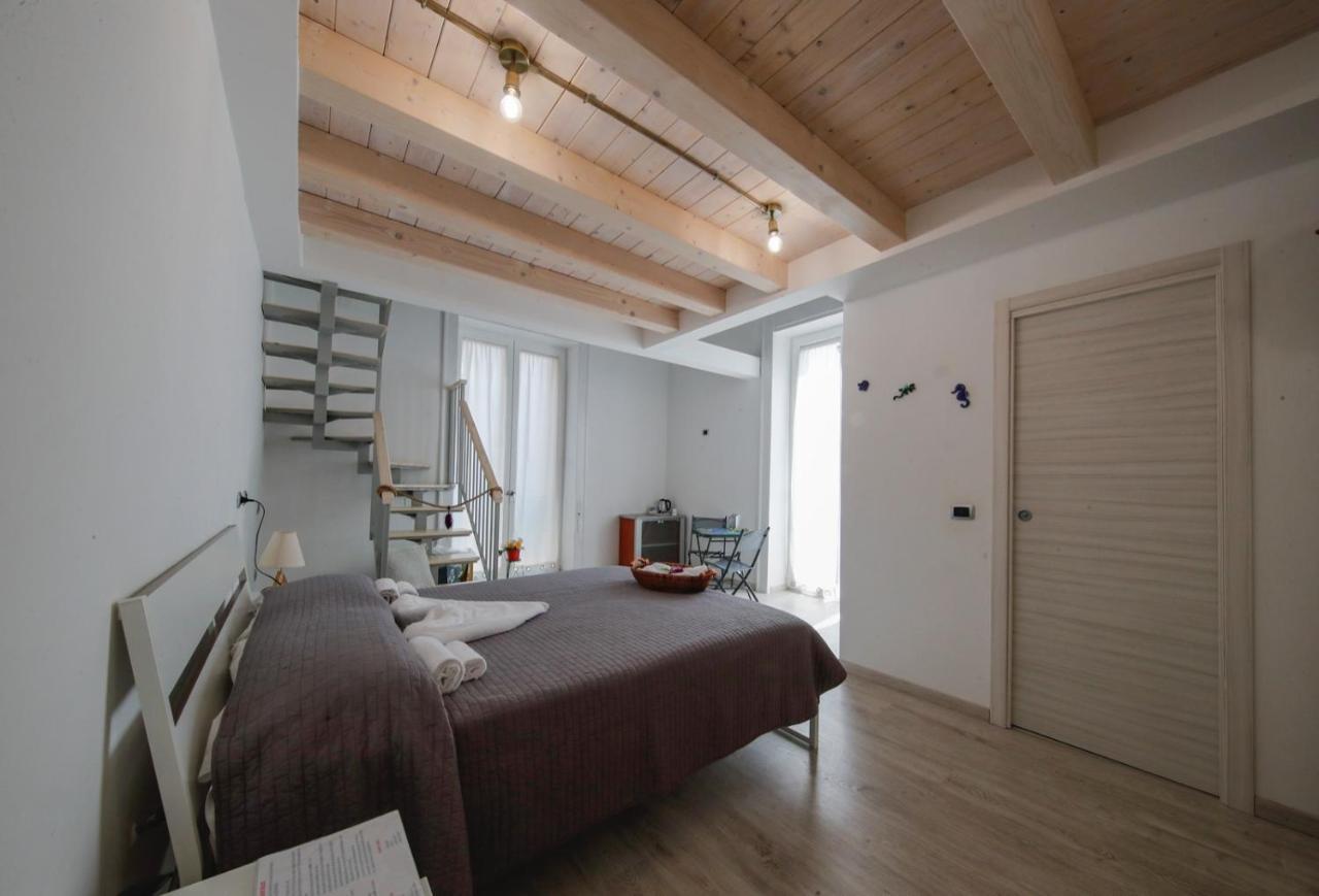 Bed And Breakfast I 7 Venti- 7 Winds Napoli Bagian luar foto